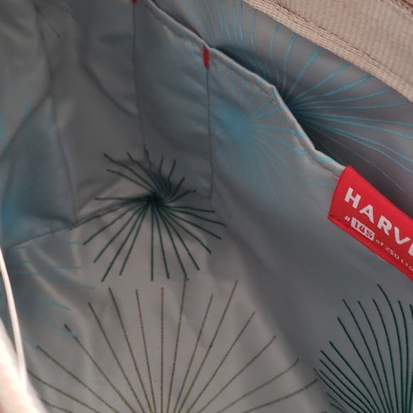 HARVEYS • Sand Dollar LTD Medium Tote - Picture 15 of 16